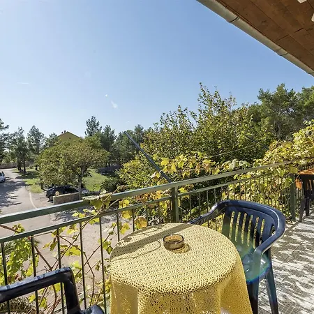 And Dragica Apartament Starigrad Paklenica