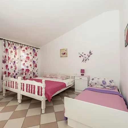 And Dragica Апартаменты