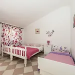 And Dragica Apartment