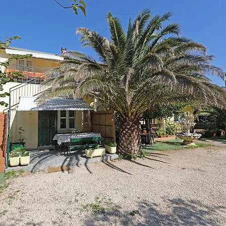 Apartman And Dragica *