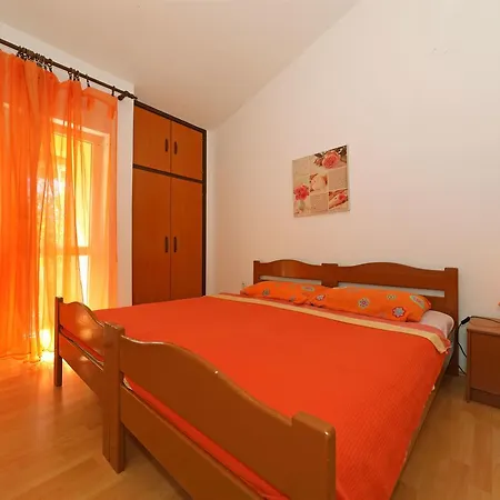 And Dragica Appartement Starigrad Paklenica